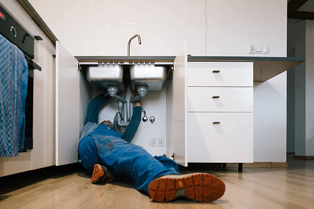 Professional Pipe Repair technician working in Breese, IL